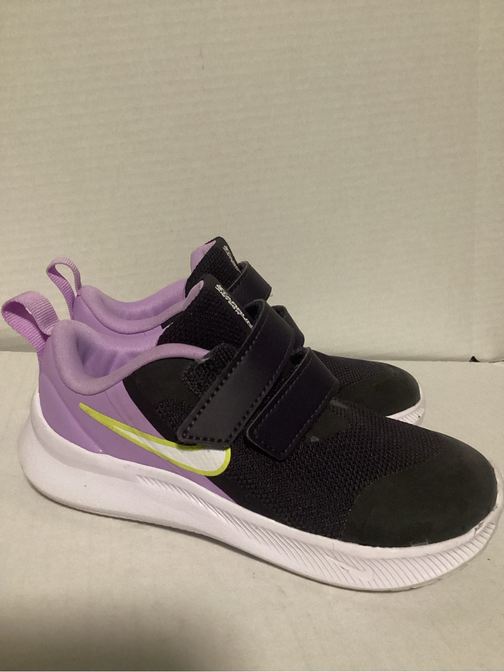 Nike Kids Black and Lavender Velcro Sneakers with Lime Swoosh size 9